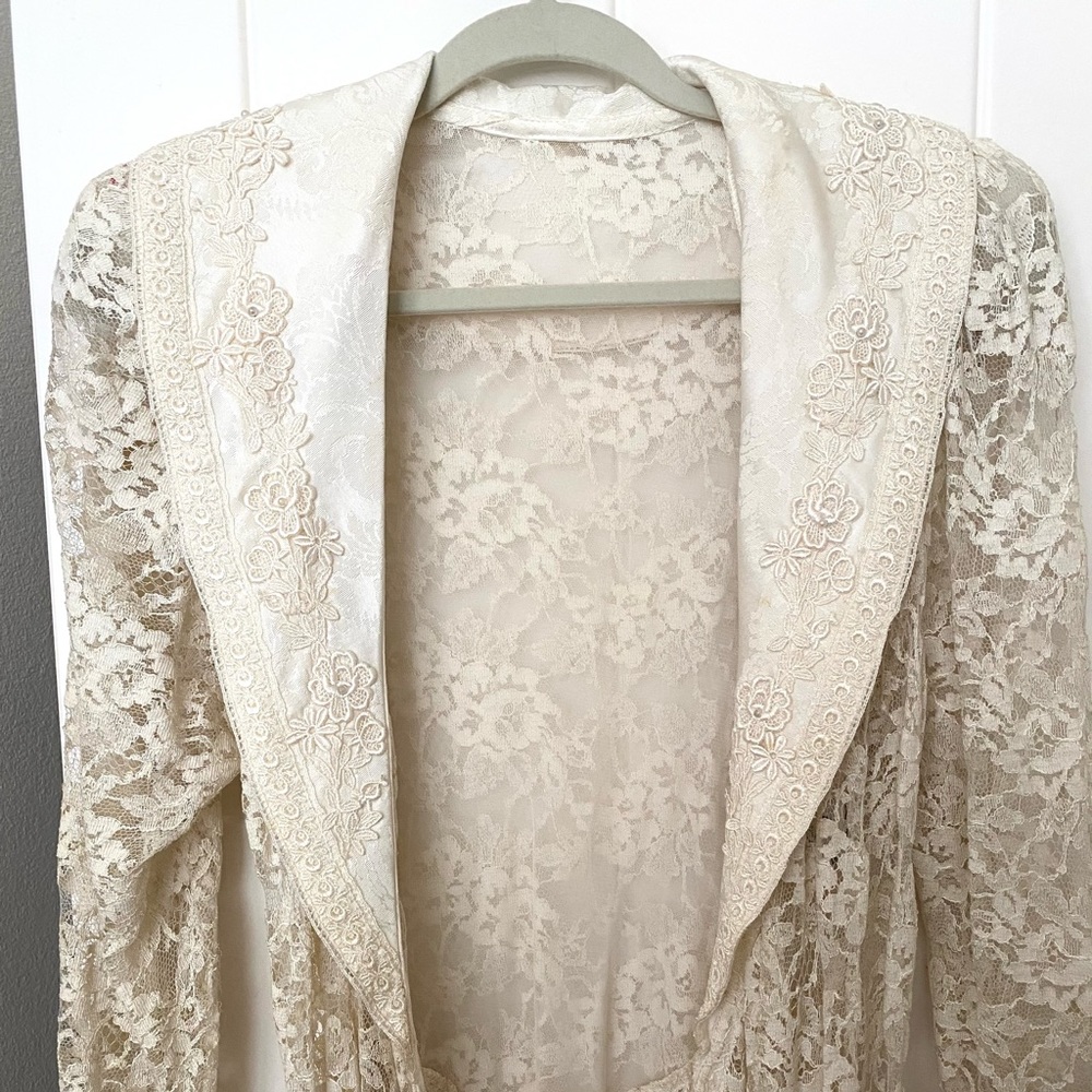 Incredibly RARE VINTAGE Jonquil by Diane Samandri Lace Bridal Peignoir Robe - Picture 5 of 6